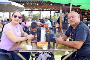 1� Feijoada Bar Container