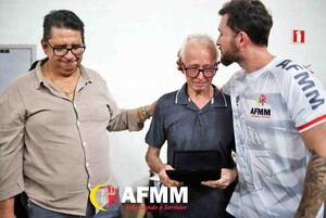 Homenagem ao Sr. Jos� Jakonis