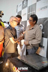 Homenagem ao Sr. Jos� Jakonis