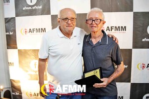 Homenagem ao Sr. Jos� Jakonis