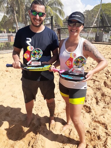 Irm�os L�o e Vanessa vencem o Open Misto de Beach T�nis da AFMM