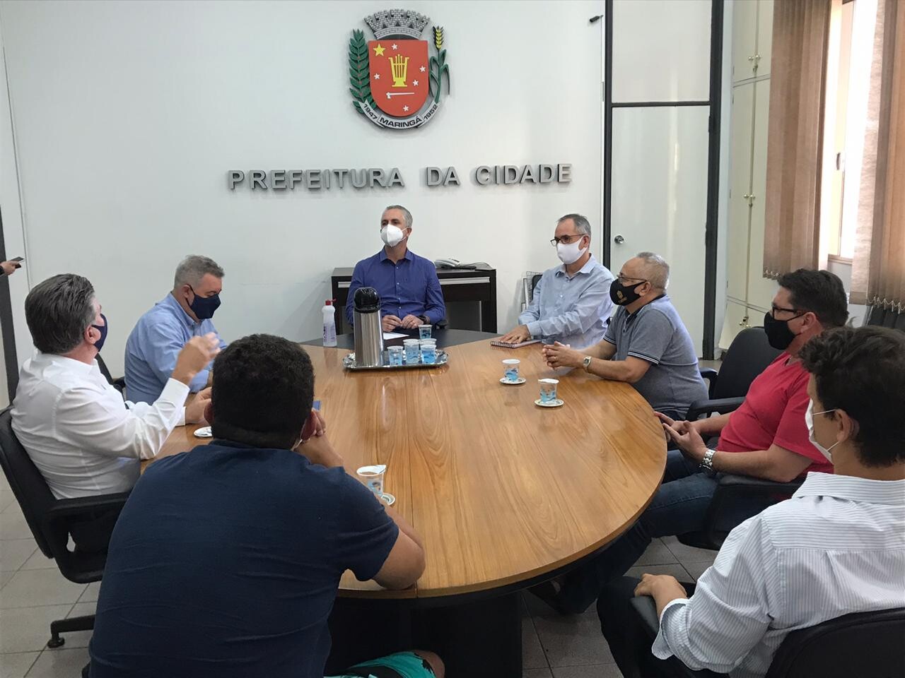 Representantes dos Clubes de Maring�, vereador Sidnei Telles e prefeito Ulisses se re�nem para liberar atividades nos clubes