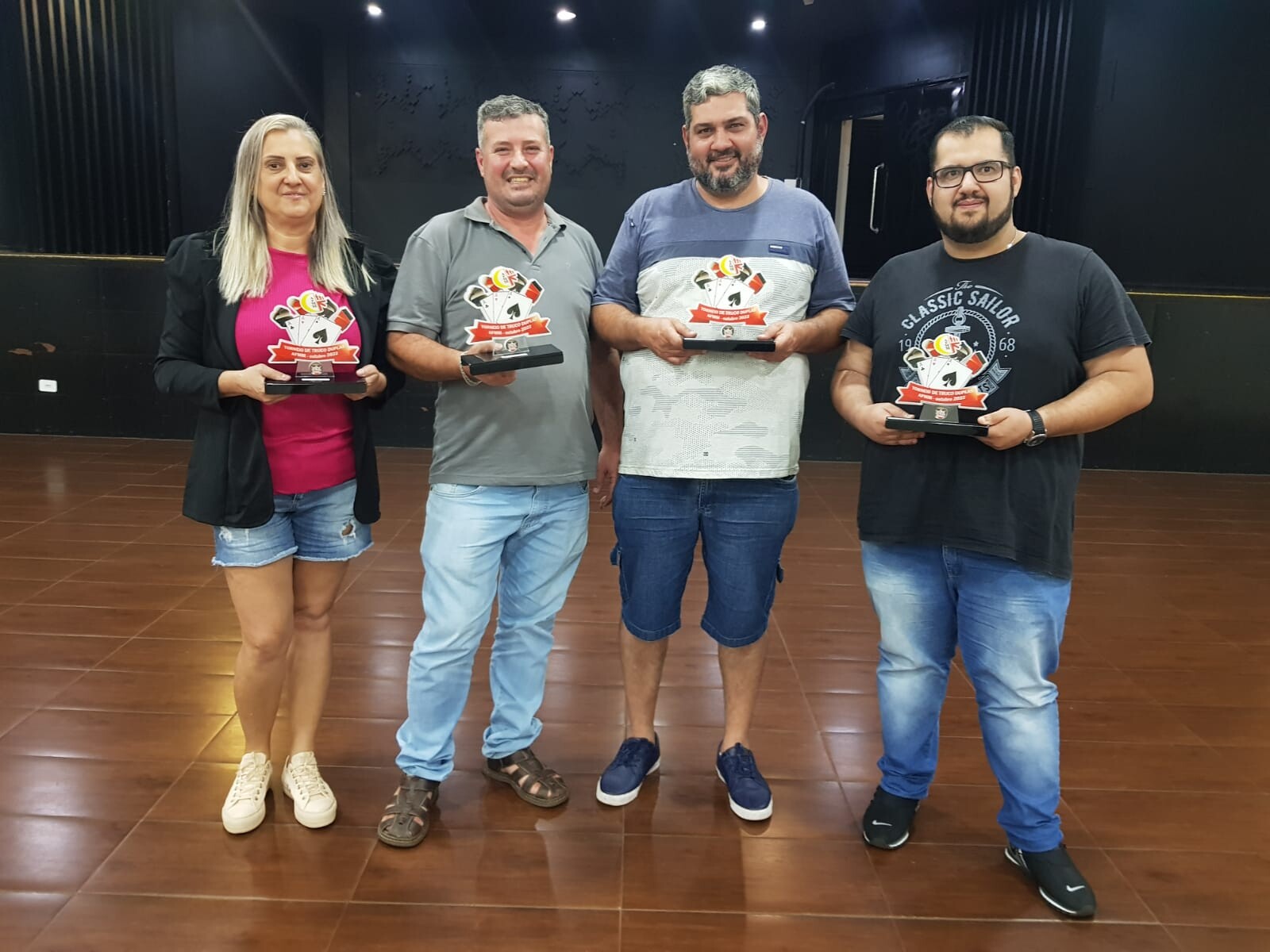 Ricardo e Robson campe�es do Torneio de Truco em Duplas