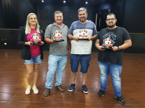 Ricardo e Robson campe�es do Torneio de Truco em Duplas