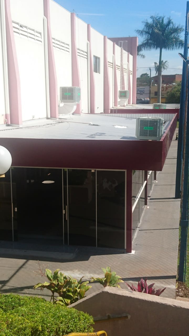 Climatizadores na Academia.